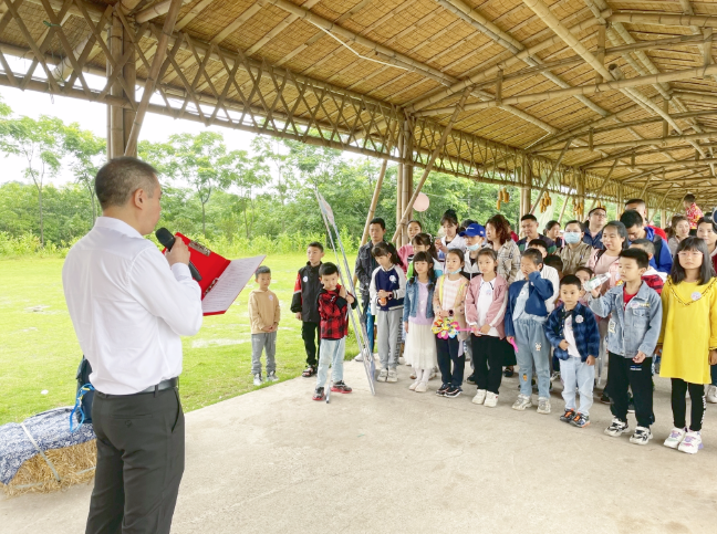 品味經(jīng)典 筑夢(mèng)童年 爭(zhēng)做新時(shí)代好少年