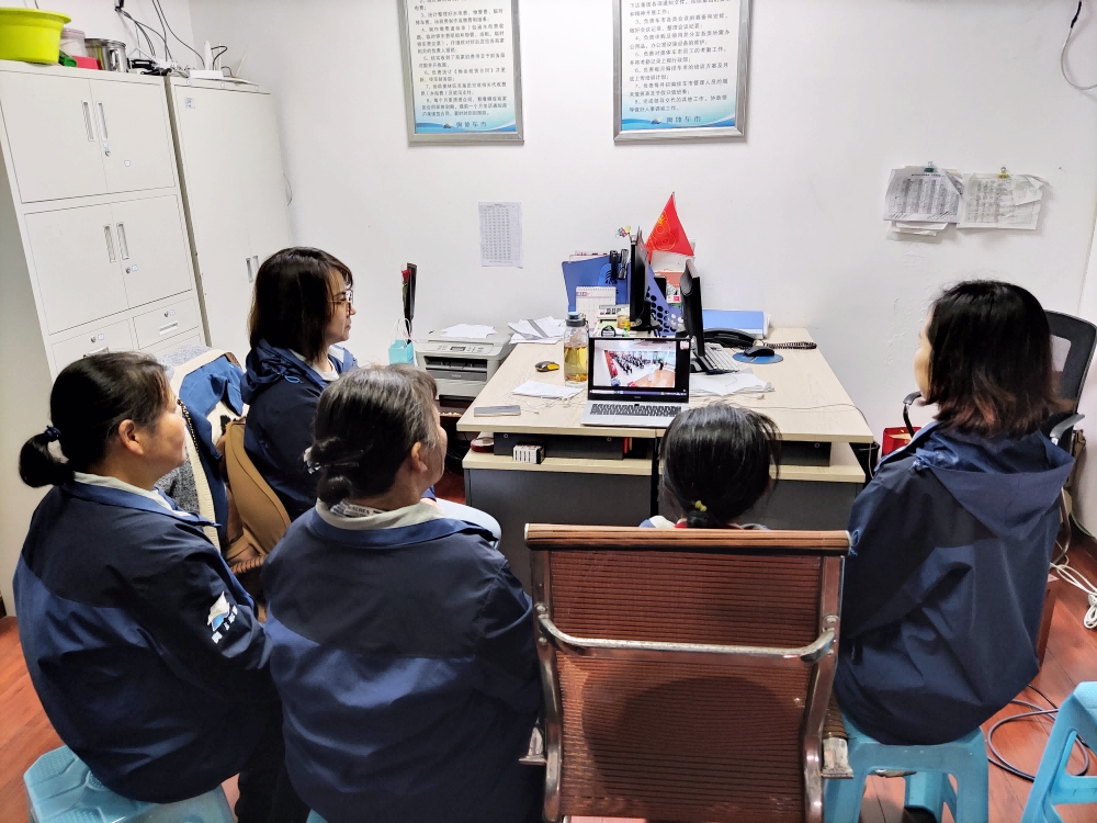 知禮儀 塑形象 打造職業(yè)女性新標桿