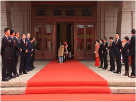 走進(jìn)新時(shí)代、肩負(fù)新使命、踏上新時(shí)代 智邦集團(tuán)2017年度工作會(huì)議暨 2018年新春團(tuán)拜宴大會(huì)報(bào)道